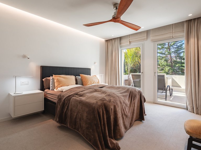 Apartment for Sale in Nueva Andalucía, Malaga 11