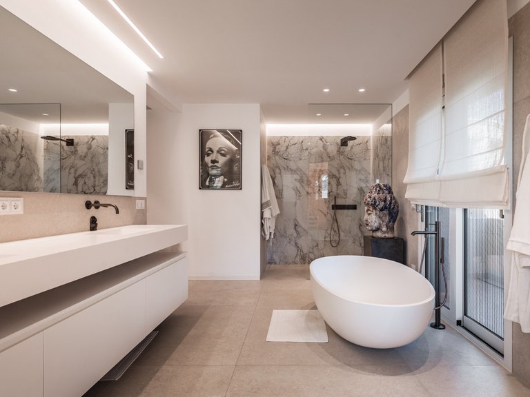 Apartment for Sale in Nueva Andalucía, Malaga 14