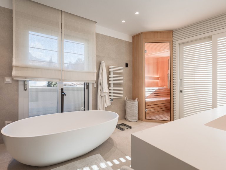 Apartment for Sale in Nueva Andalucía, Malaga 16