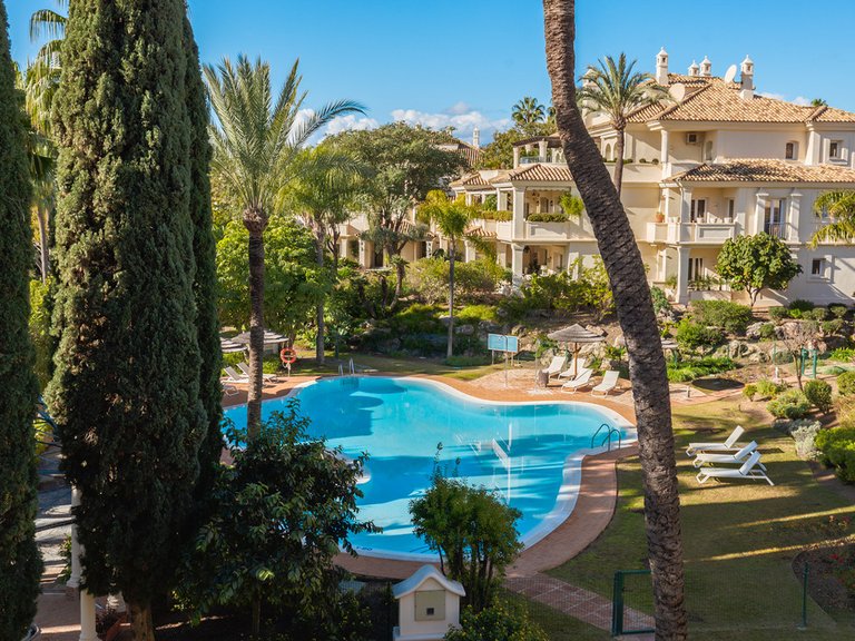 Apartment for Sale in Nueva Andalucía, Malaga 33