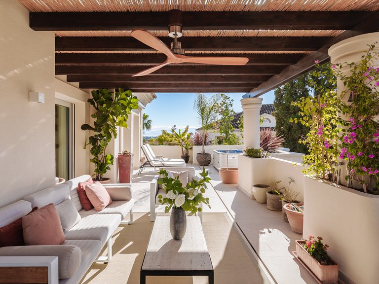 Apartment for Sale in Nueva Andalucía, Malaga 37