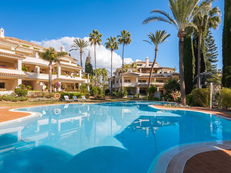 Apartment for Sale in Nueva Andalucía, Malaga 4