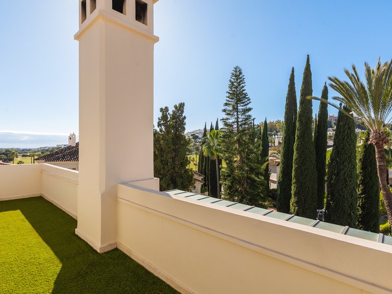 Apartment for Sale in Nueva Andalucía, Malaga 41