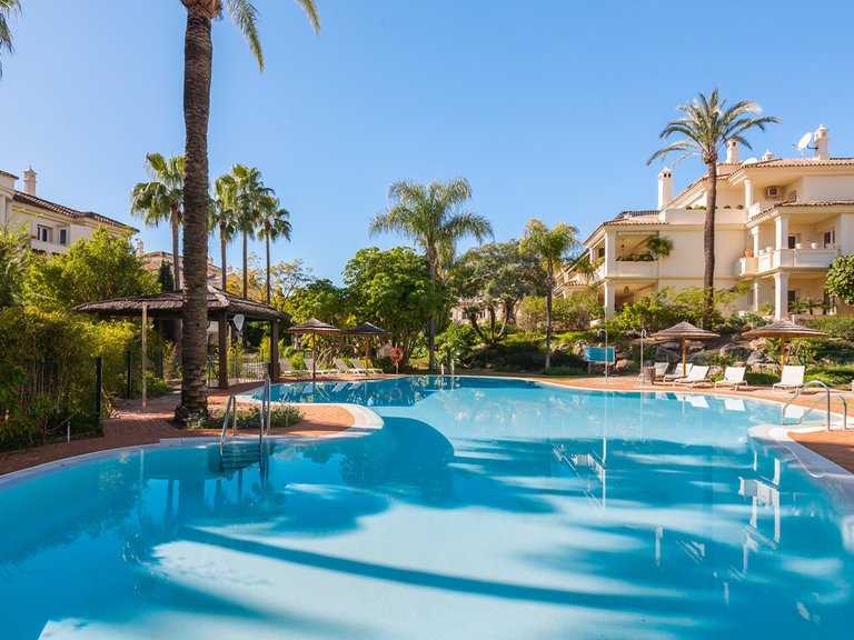 Apartment for Sale in Nueva Andalucía, Malaga 49