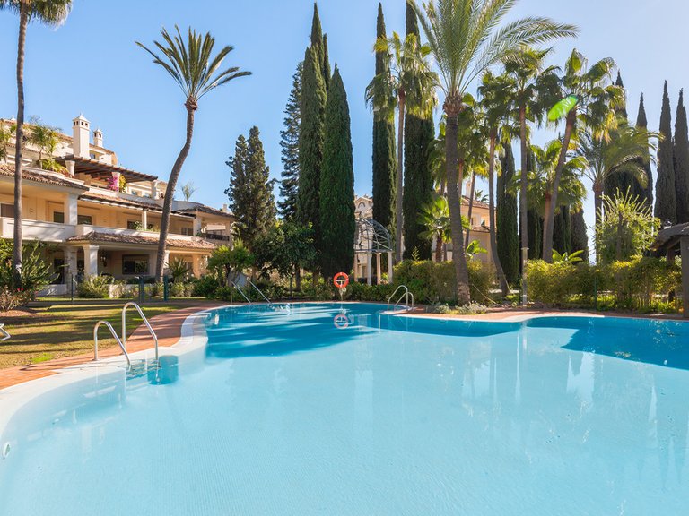 Apartment for Sale in Nueva Andalucía, Malaga 50
