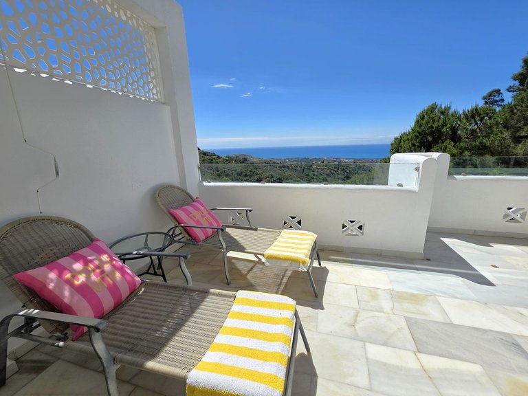 Apartment for Sale in La Mairena, Malaga 18