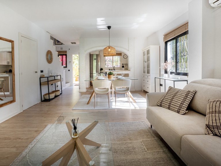 Villa for Sale in Calahonda, Malaga 1