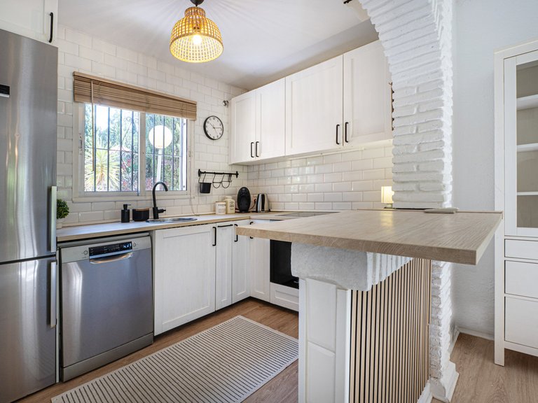 Villa for Sale in Calahonda, Malaga 14