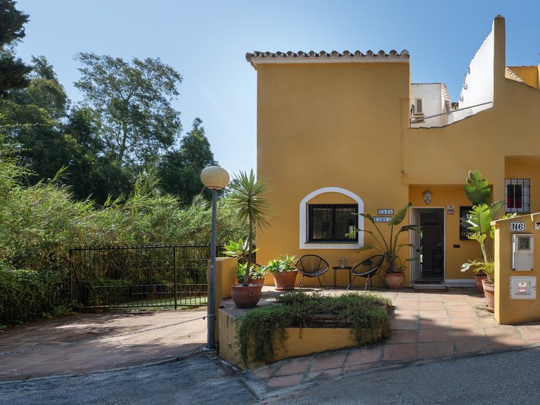 Villa for Sale in Calahonda, Malaga 26