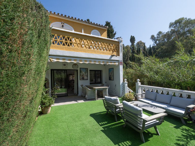 Villa for Sale in Calahonda, Malaga 5