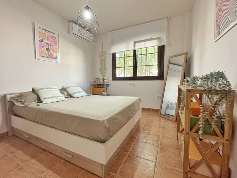 Villa for Sale in Sierrezuela, Malaga 15