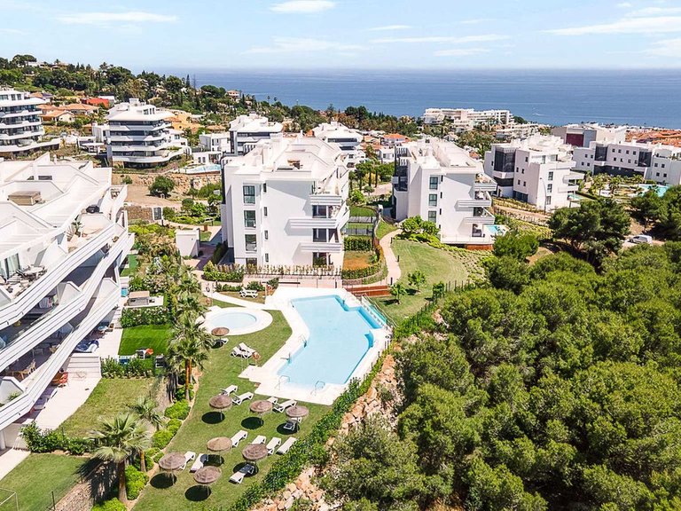 Apartment for Sale in Fuengirola, Malaga 40