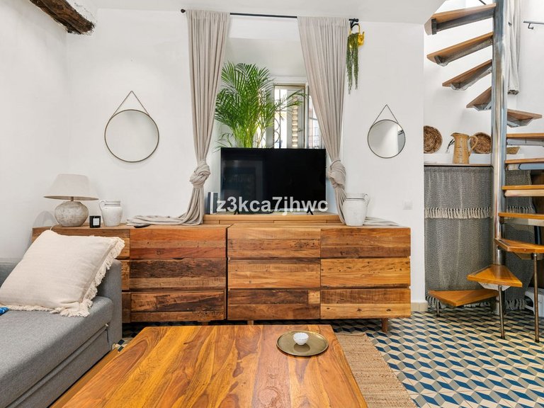 Villa for Sale in Estepona, Malaga 2