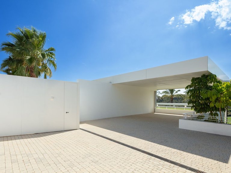 Villa for Sale in Casares Playa, Malaga 7