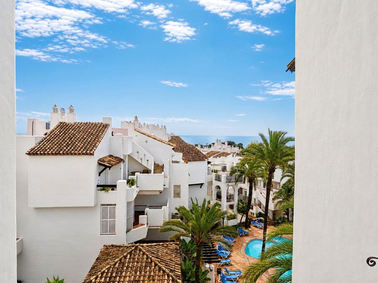 Apartment for Sale in La Duquesa, Malaga 17