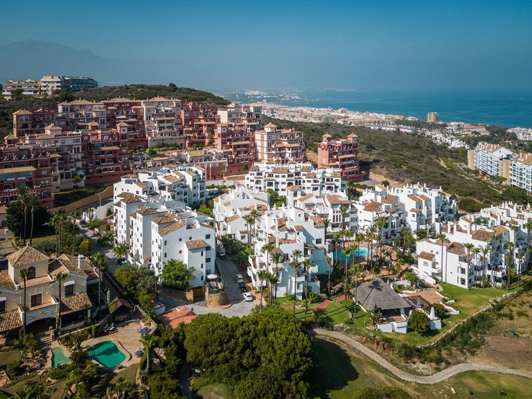 Apartment for Sale in La Duquesa, Malaga 19