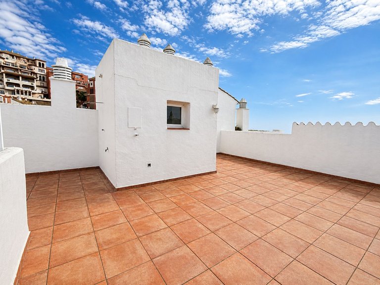 Apartment for Sale in La Duquesa, Malaga 32