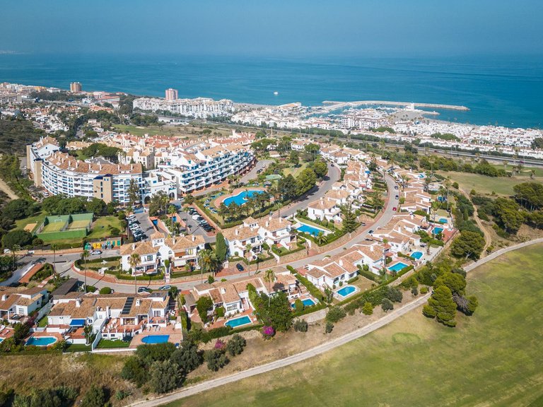 Apartment for Sale in La Duquesa, Malaga 37