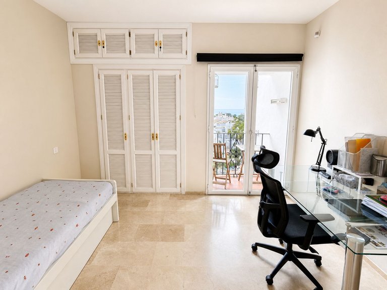 Villa for Sale in La Duquesa, Malaga 9