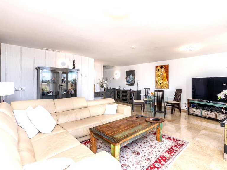Apartment for Sale in Los Arqueros, Malaga 11