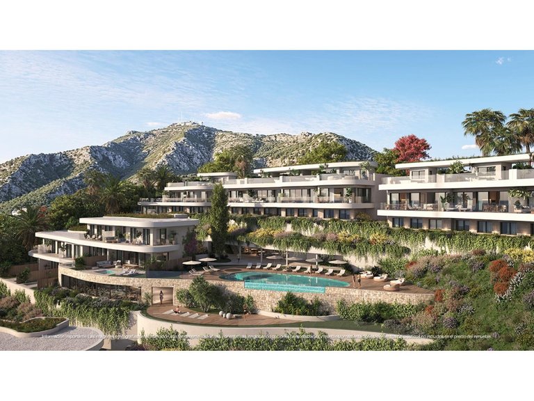 Villa for Sale in Higueron, Malaga 9