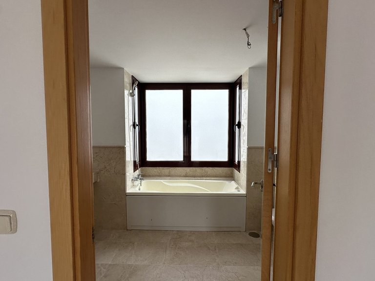 Villa for Sale in Doña Julia, Malaga 35