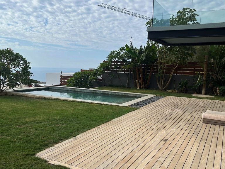 Villa for Sale in Mijas Costa, Malaga 35