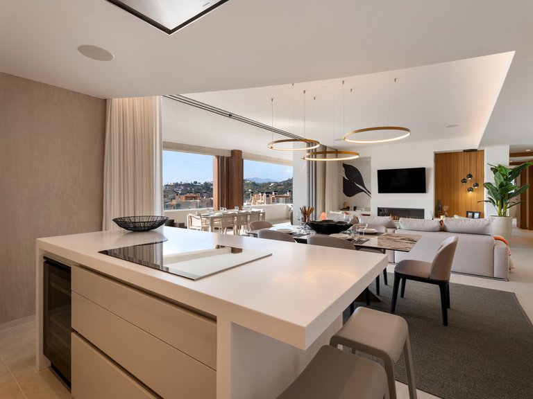 Apartment for Sale in Benahavís, Malaga 11