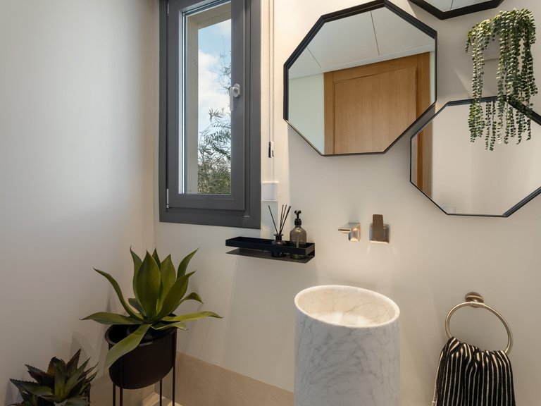 Apartment for Sale in Benahavís, Malaga 18