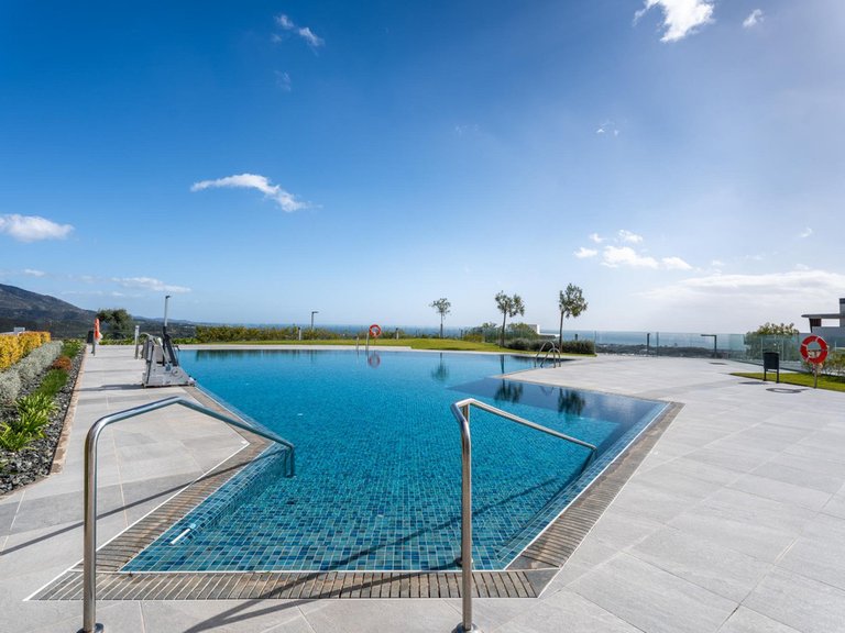 Apartment for Sale in Benahavís, Malaga 28