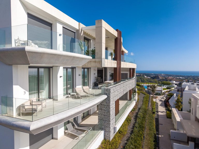 Apartment for Sale in Benahavís, Malaga 32