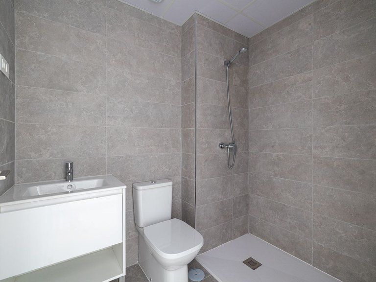Apartment for Sale in Las Lagunas, Malaga 13