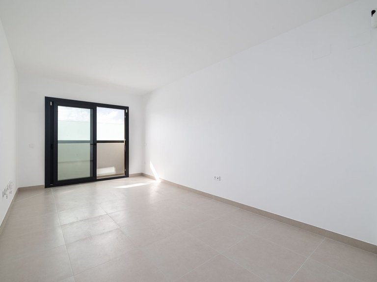 Apartment for Sale in Las Lagunas, Malaga 16