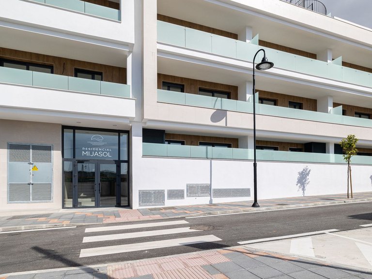 Apartment for Sale in Las Lagunas, Malaga 2