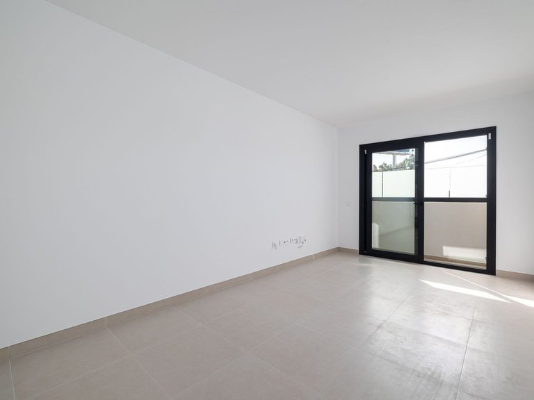 Apartment for Sale in Las Lagunas, Malaga 6
