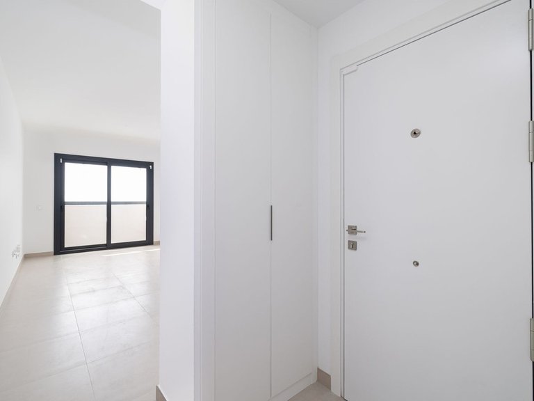 Apartment for Sale in Las Lagunas, Malaga 7