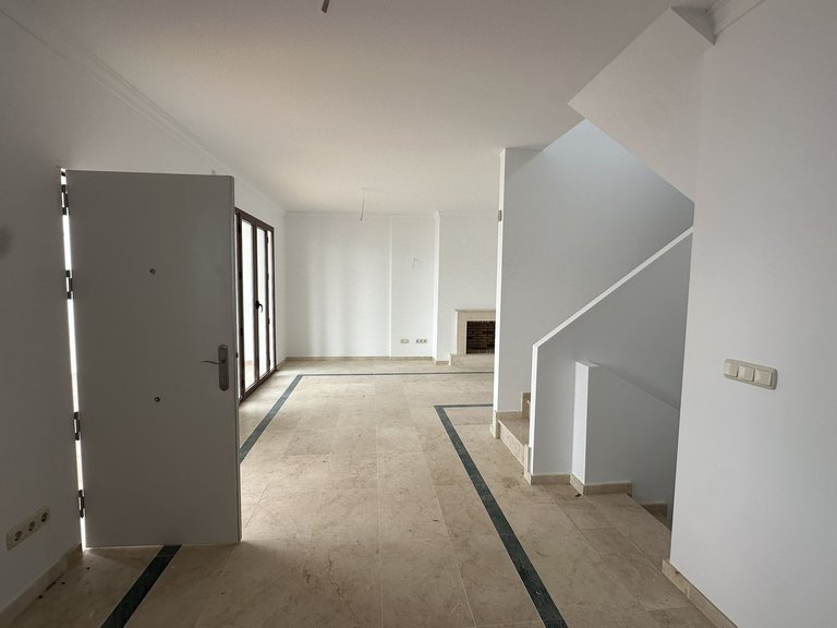 Villa for Sale in Doña Julia, Malaga 17