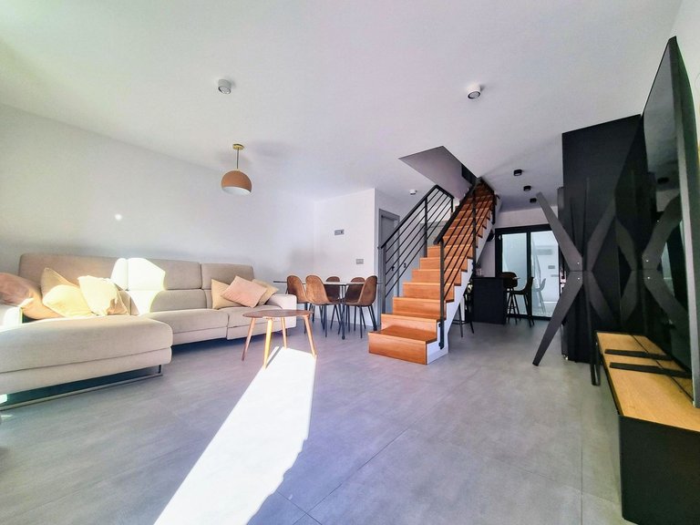Villa for Sale in Mil Palmeras, Alicante 2