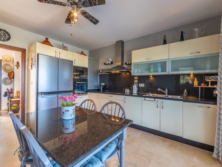 Villa for Sale in La Duquesa, Malaga 20