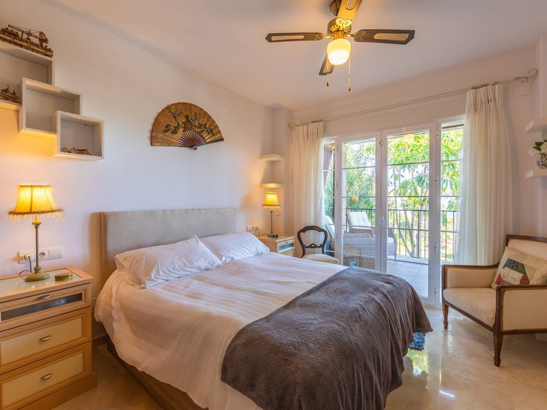 Villa for Sale in La Duquesa, Malaga 28