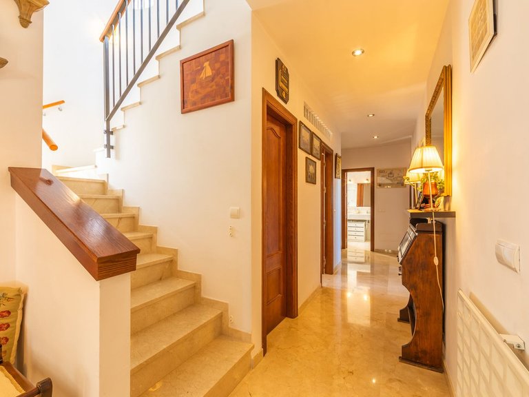 Villa for Sale in La Duquesa, Malaga 35