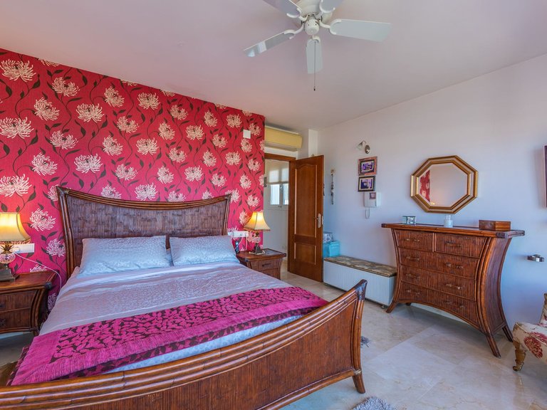 Villa for Sale in La Duquesa, Malaga 39
