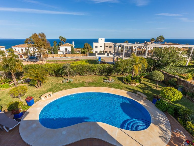 Villa for Sale in La Duquesa, Malaga 45