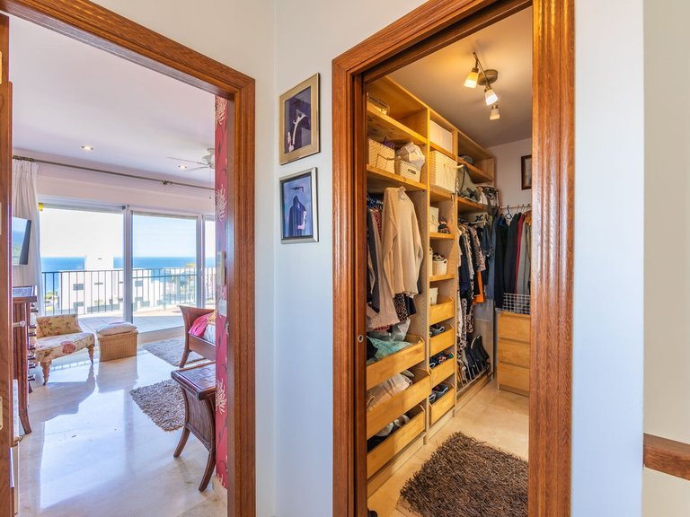 Villa for Sale in La Duquesa, Malaga 48