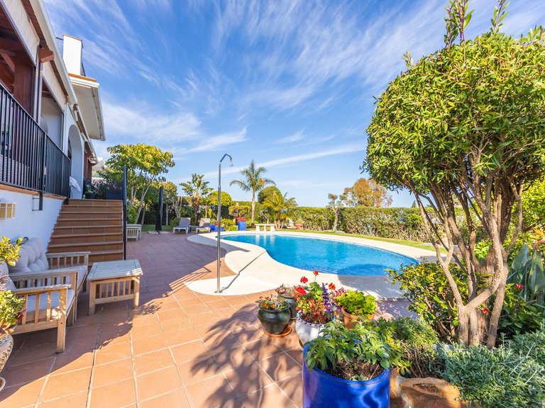 Villa for Sale in La Duquesa, Malaga 53