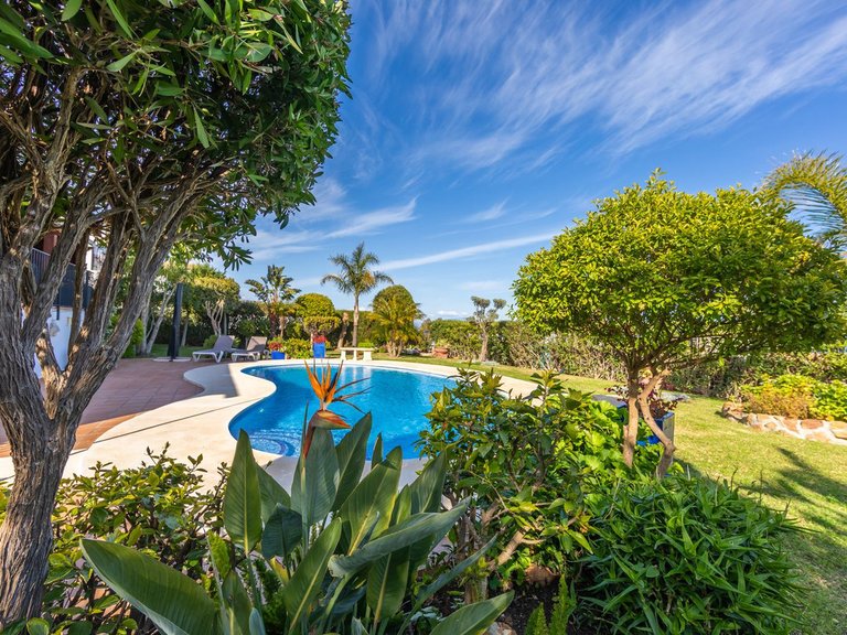 Villa for Sale in La Duquesa, Malaga 54