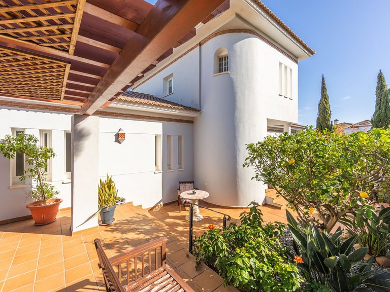 Villa for Sale in La Duquesa, Malaga 63
