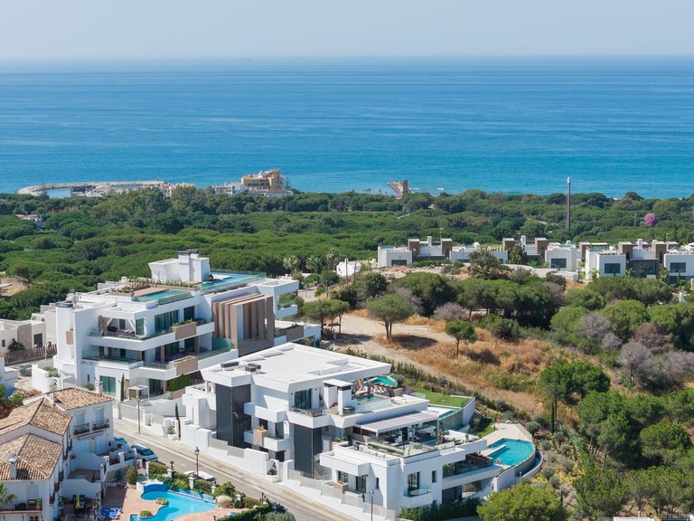 Apartment for Sale in Cabopino, Malaga 1