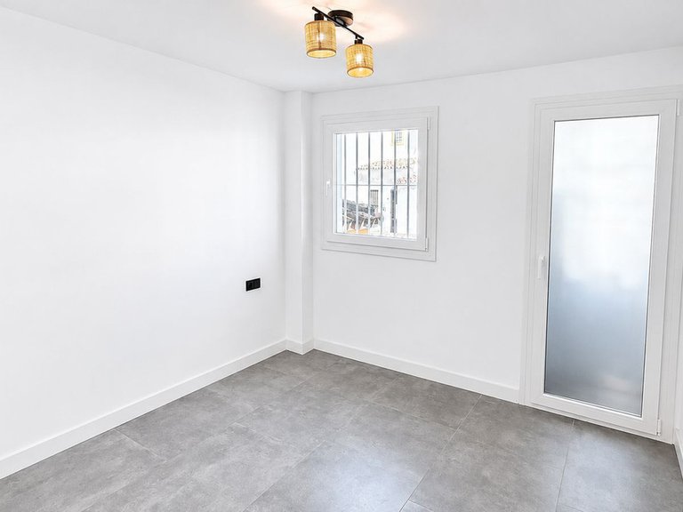 Apartment for Sale in Atalaya, Malaga 10