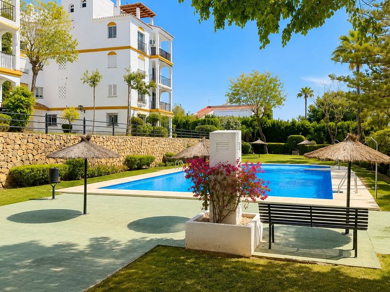 Apartment for Sale in Atalaya, Malaga 19